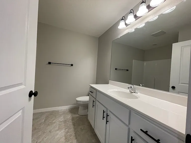 Gateway Place Apartments — Photo 57