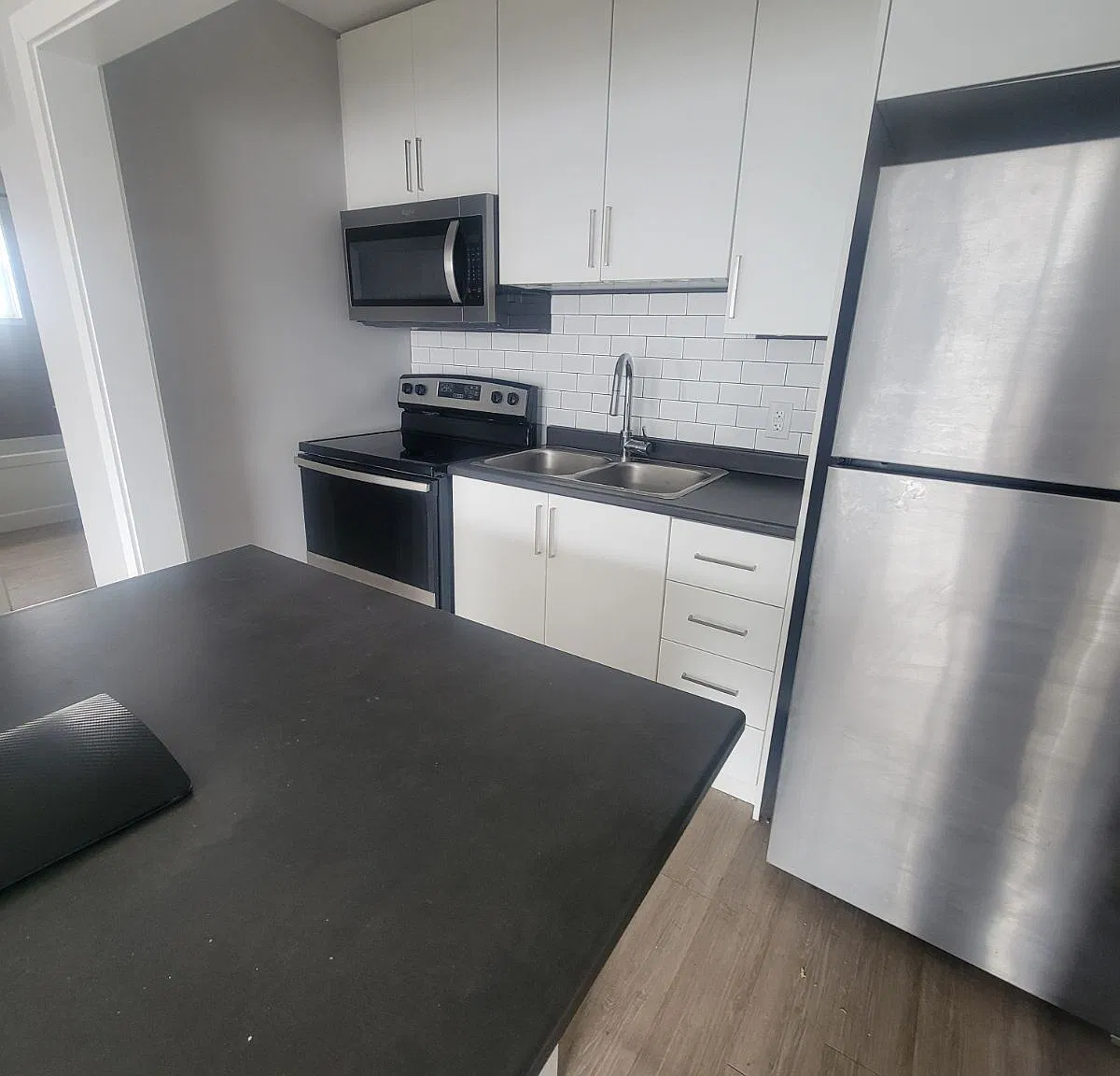 model - 1113 Second St W — Photo 3