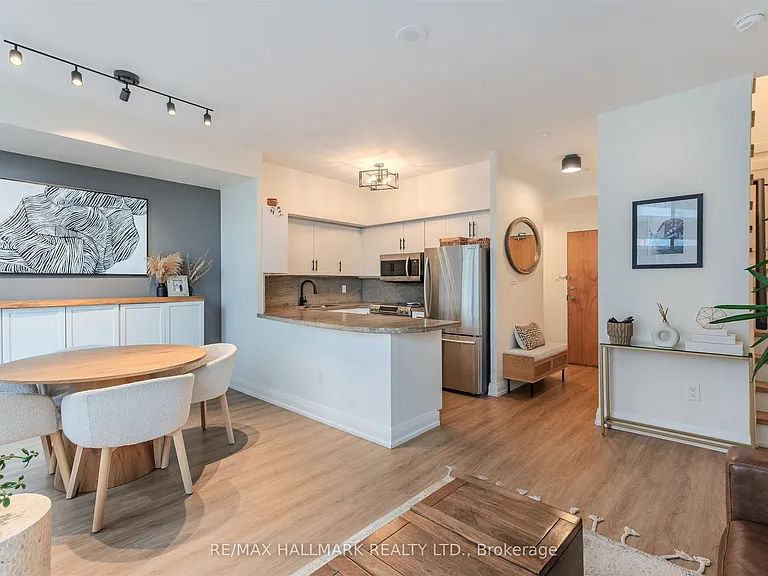 39 Parliament St #916 — Photo 4