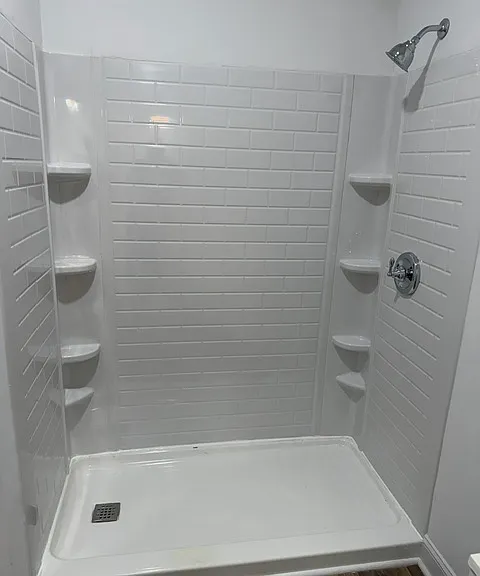 216 S Tillery St — Photo 6
