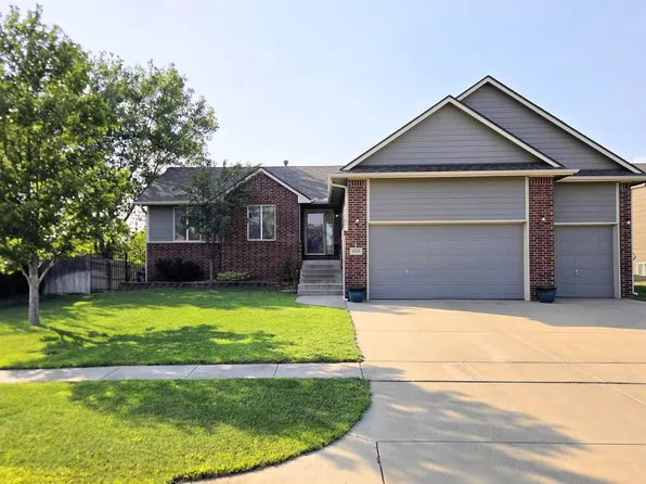 1119 E Lost Hills St, Derby, KS 67037