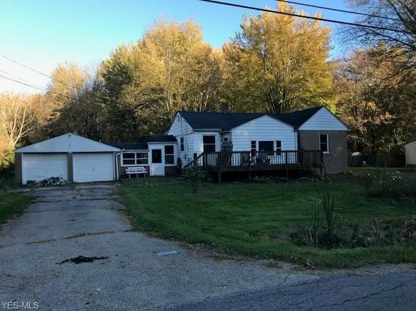 1056 Braceville Robinson Rd, Southington, OH 44470