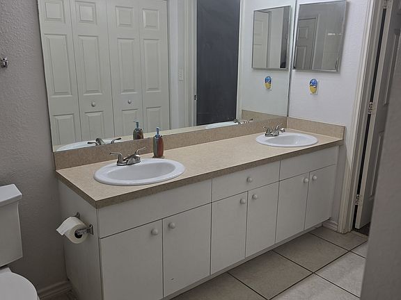 5th image of 4305 Bayside Village Dr APT 204