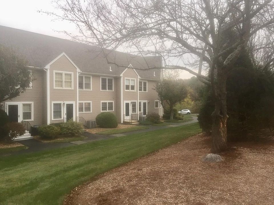 2nd image of 10 Hovey Pond Dr