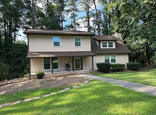 1303 Elsmere Ln, Riverdale, GA 30296
