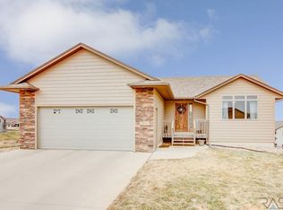 5809 W Bream Ct, Sioux Falls, SD 57107