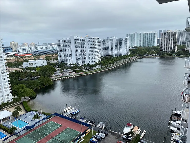 18061 Biscayne Blvd #1902 — Photo 1
