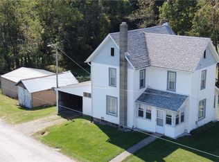 8778 Columbus Rd, Lakeville, OH 44638