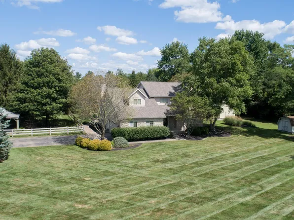 10520 Palmer Rd SW, Etna, OH 43062