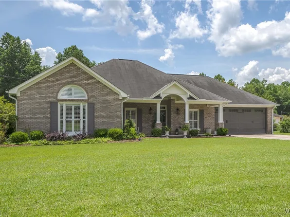 2603 Lauren St, Northport, AL 35475