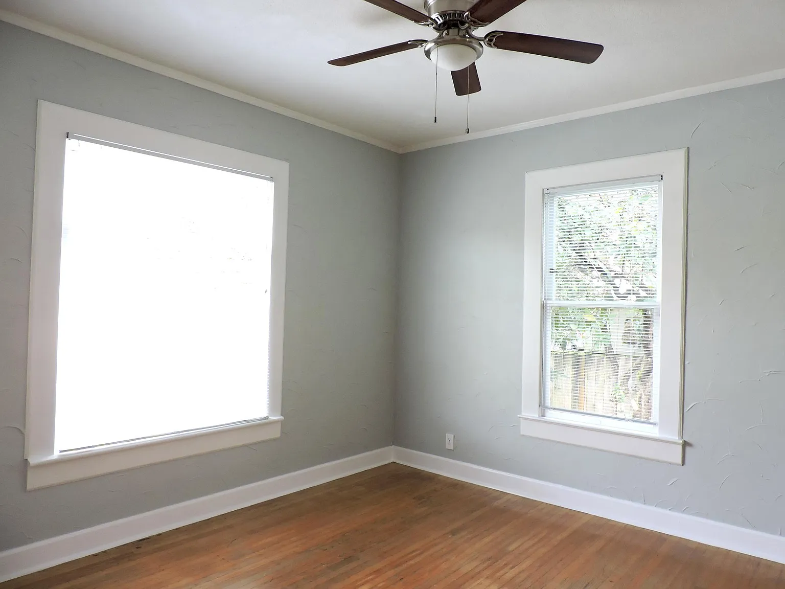 1562 SE Tacoma St — Photo 3