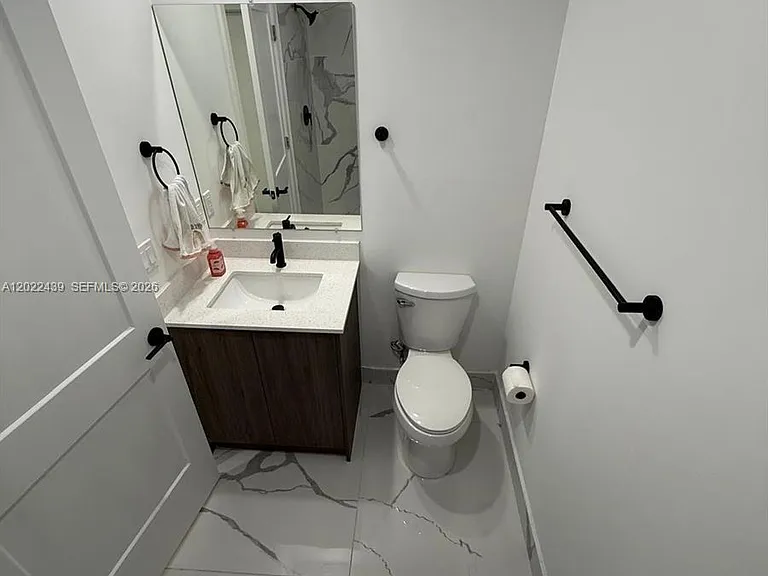 419 NW 13th St #1 — Photo 7
