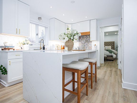 3rd image of 10791 N 1000 W