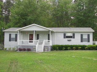694 Altamaha Rd, Hazlehurst, GA 31539