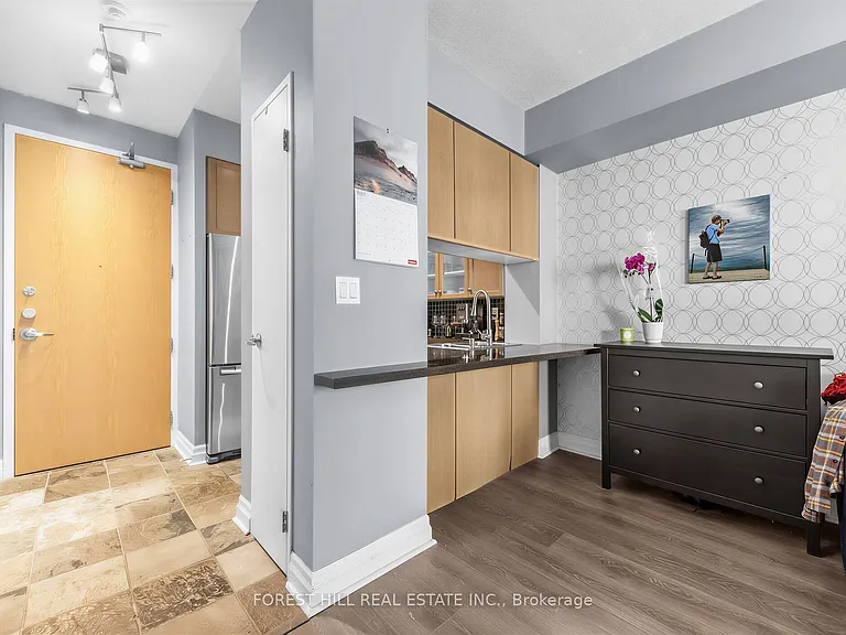 70 Alexander St #804 — Photo 10