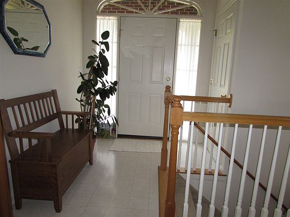 3rd image of 2242 Horseshoe Dr