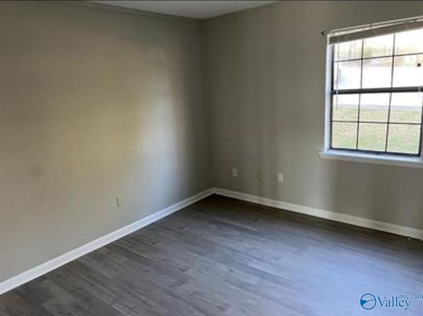 huntsville-alabama-190763723 picture