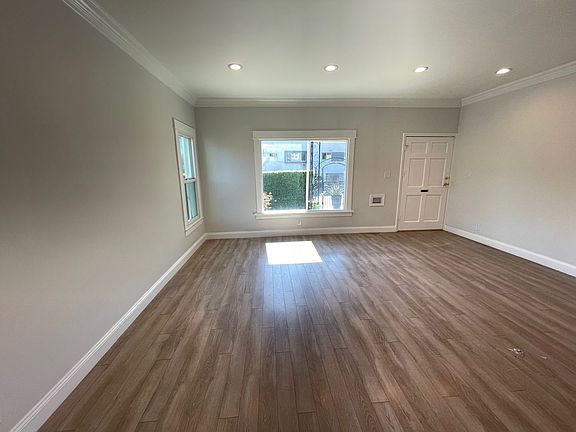 5th image of 1318 1/2 N Formosa Ave #1302