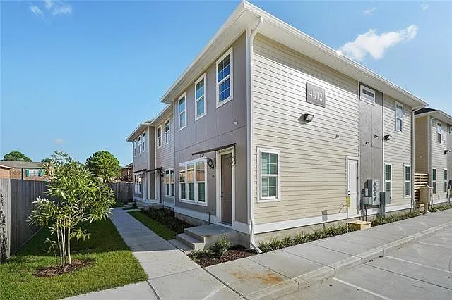 4416 Barnett St #C — Photo 22