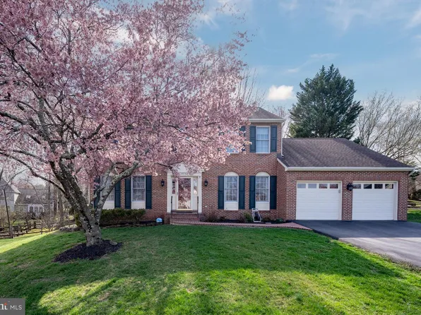 6224 Point Ct, Centreville, VA 20120