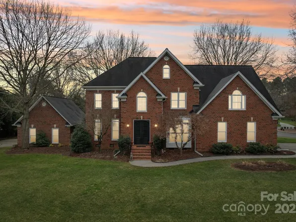10506 Kenlauren Ter, Charlotte, NC 28210