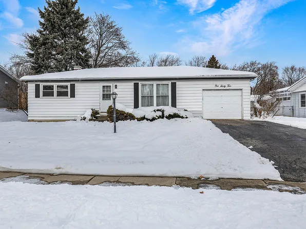 30W162 Claymore Ln, Naperville, IL 60563