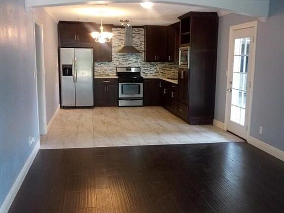 5th image of 1208 Westfield St
