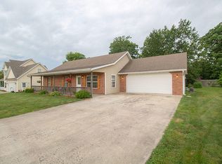 6101 E Ruth Ann Ave, Hallsville, MO 65255