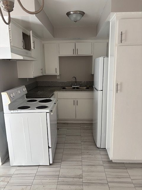1st image of 614 N Wilcox Ave #8