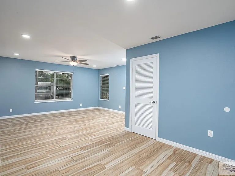 2202 Ella Ave — Photo 18