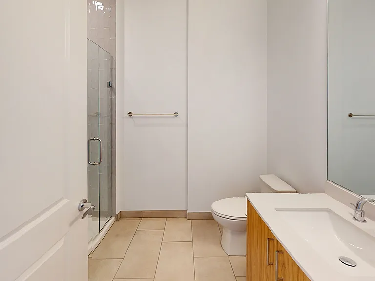 101 N Meridian — Photo 122