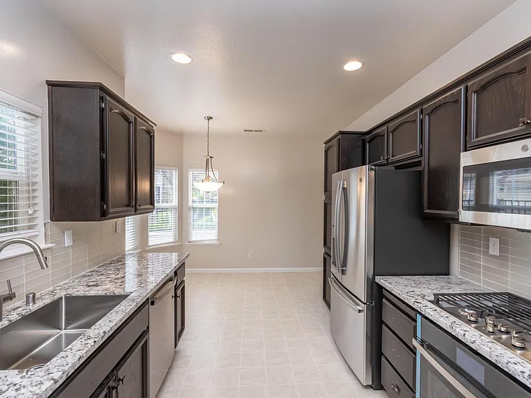 9925 Villa Granito Ln — Photo 10