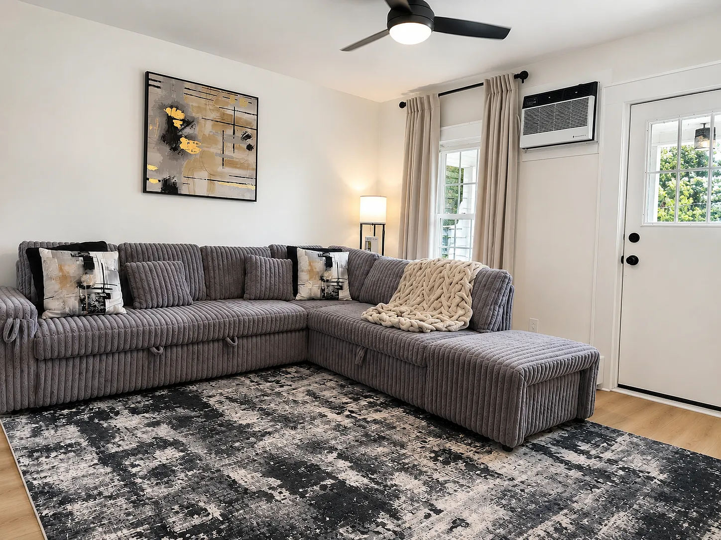 4 bed, $3,700 — Photo 3