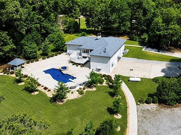 2nd image of 4012 Morris Rd