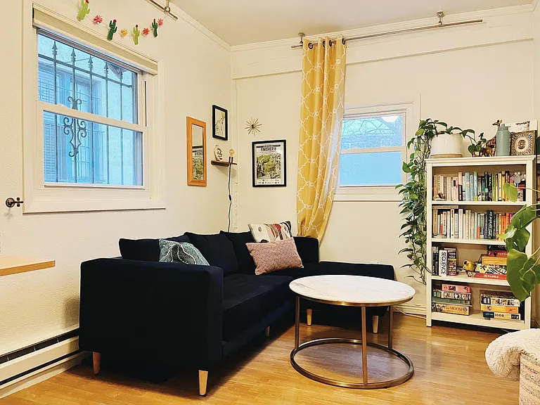 1059 N Emerson St #C — Photo 12