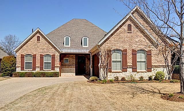 1st image of 3501 Regents Park Ct