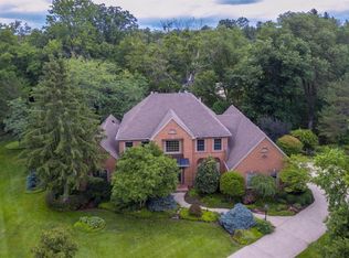 161 Sunny Acres Dr, Cincinnati, OH 45255