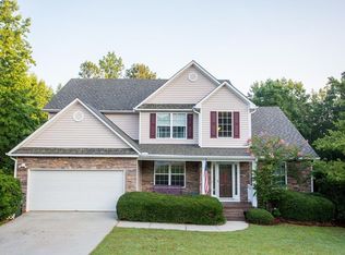 1004 Pebble Stone Ct, Loganville, GA 30052