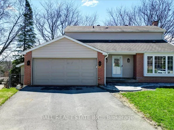 27 Blackstone Ct, East Gwillimbury, ON L9N 1C2