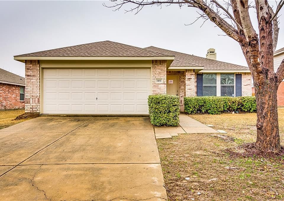 1st image of 1102 Lowndes Ln