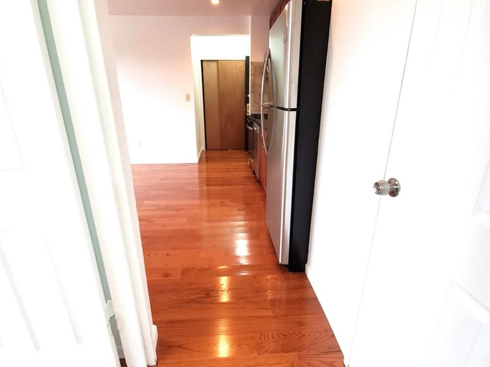 1st image of 111 Bruce Ave APT 5