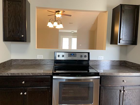 3rd image of 125 1st Avenue Dr SE