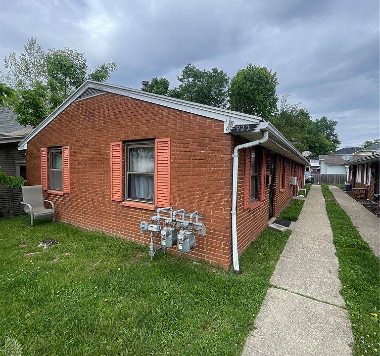 1st image of 922 Linden Ave