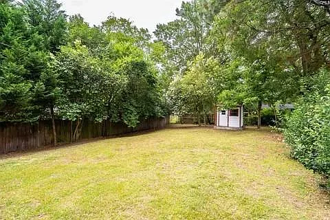 3804 Heyward St — Photo 2