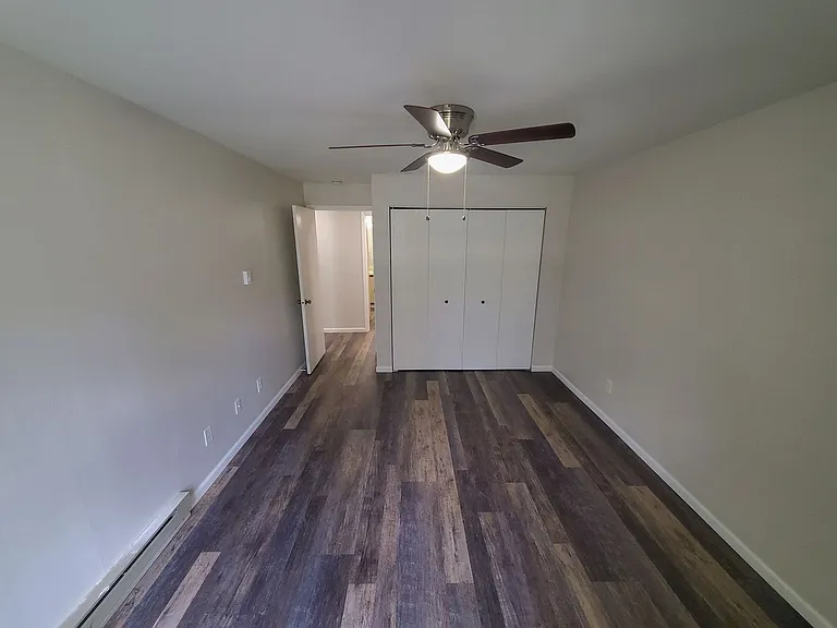 Orchard Village Apartments — Photo 25