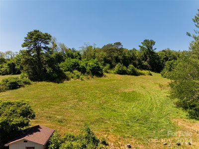 99999 Green Tree Ln, Asheville, NC, 28805