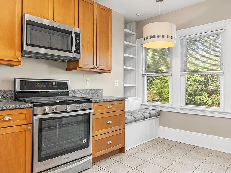 58 Forest St — Photo 8