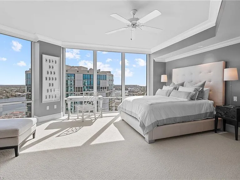 3991 Gulf Shore Blvd N #Penthouse 101 — Photo 32