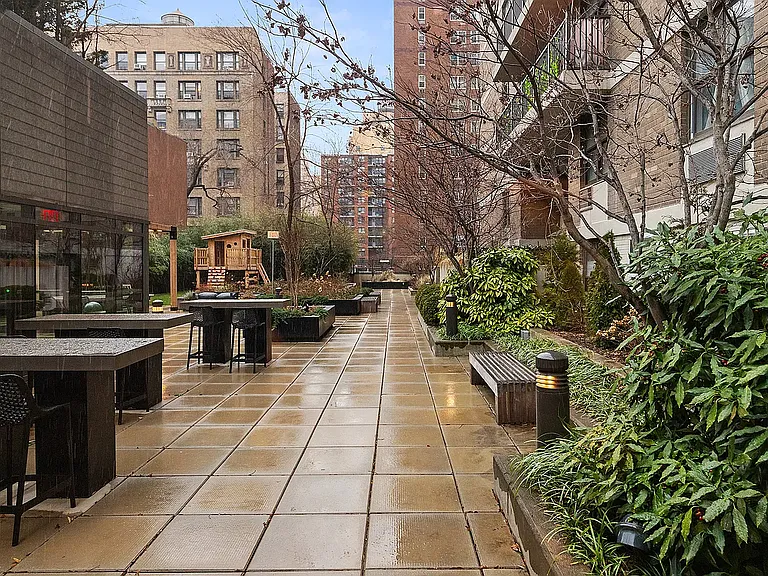 175 W 95th St #9J — Photo 10