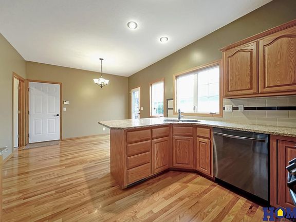 2nd image of 8217 Russwood Cir